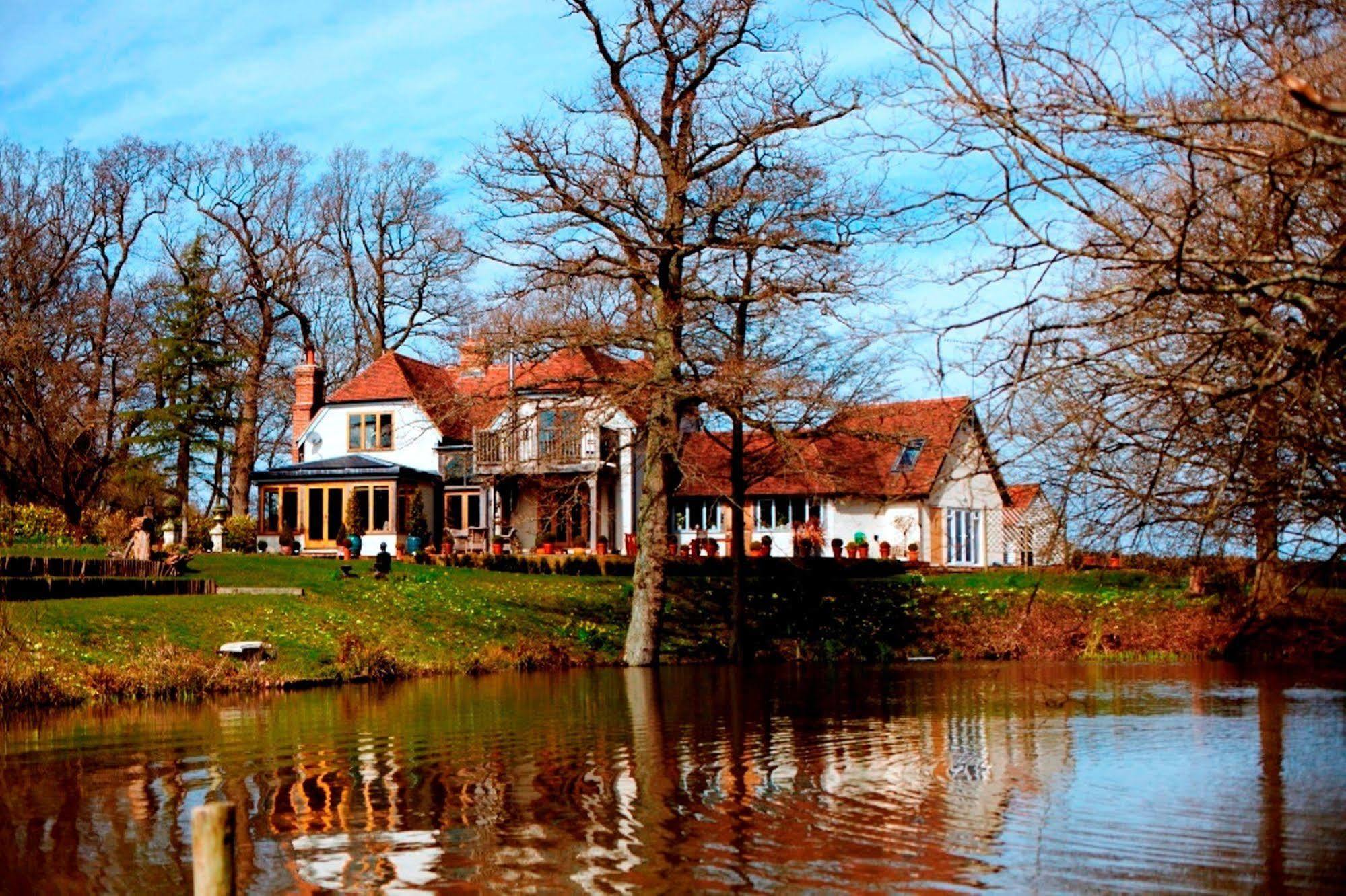 ชอยส์เวลล์ คอตเทจ Bed & Breakfast Hurst Green  ภายนอก รูปภาพ
