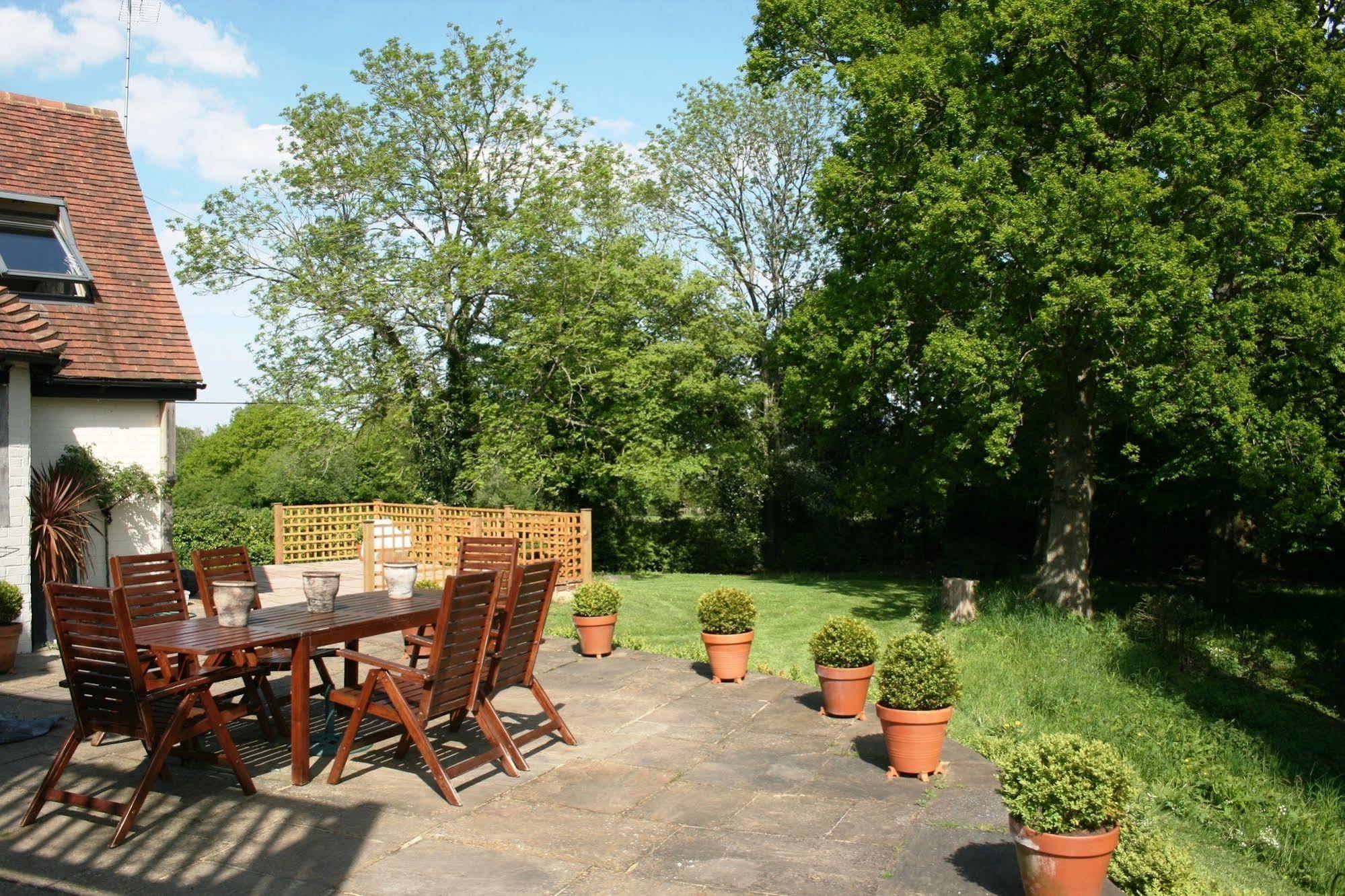 ชอยส์เวลล์ คอตเทจ Bed & Breakfast Hurst Green  ภายนอก รูปภาพ